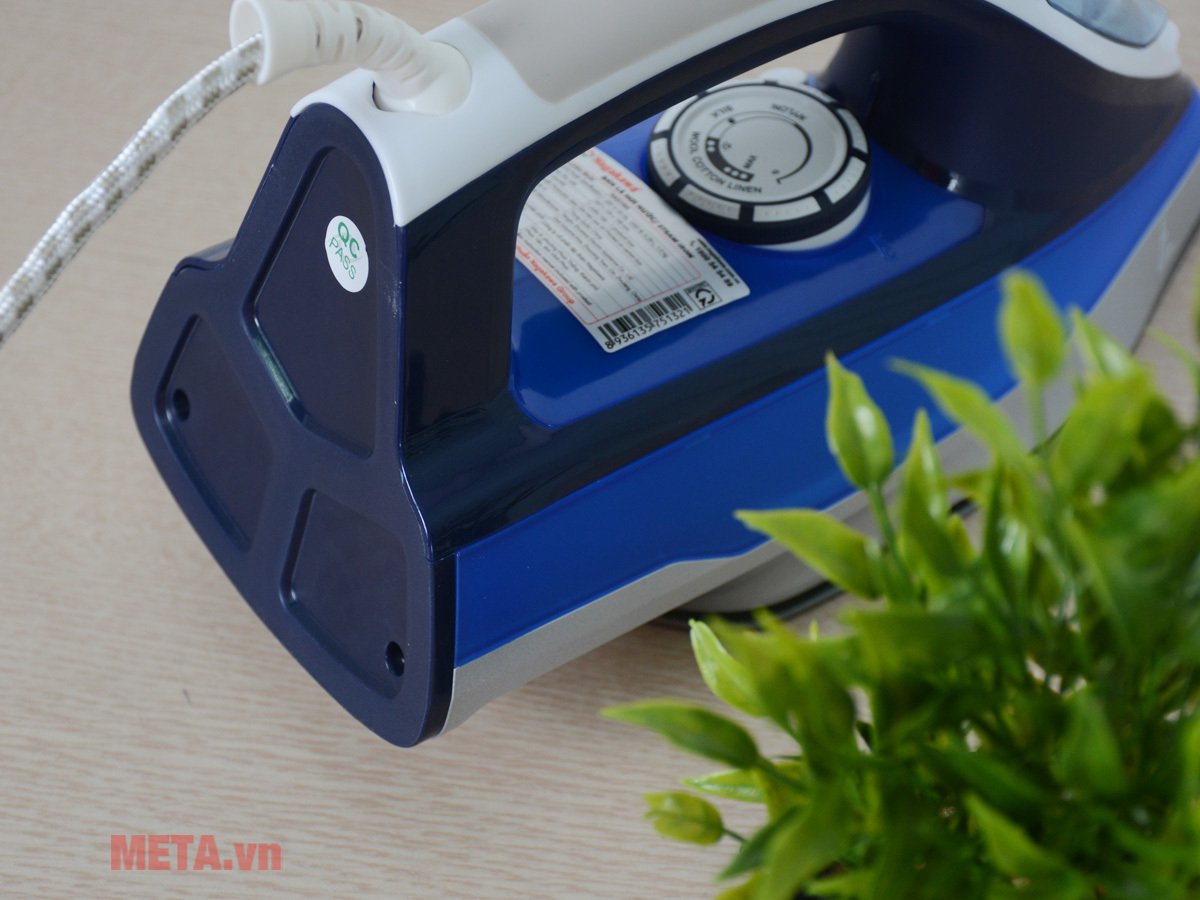 bàn ủi hơi nước nagakawa nag1505