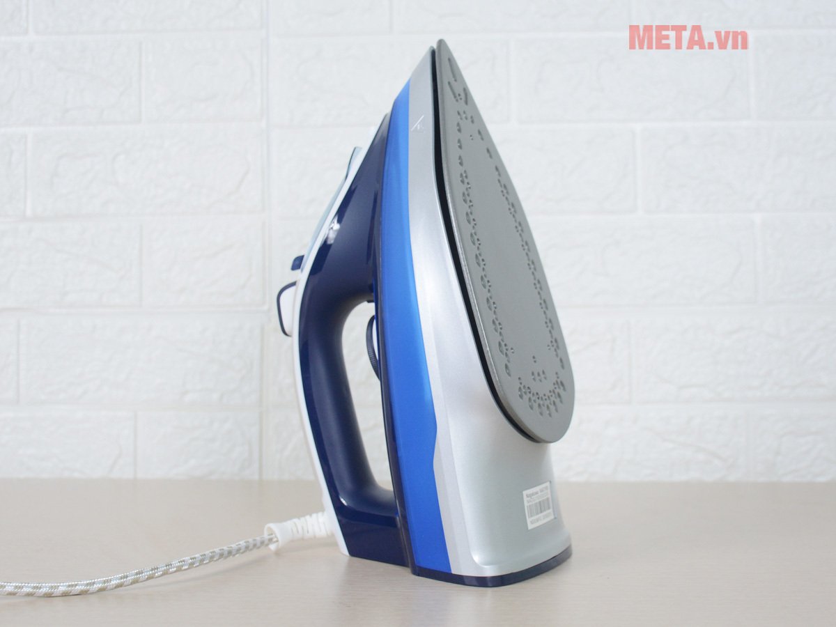 bàn ủi hơi nước nagakawa nag1505