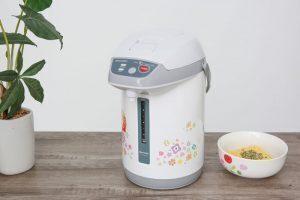 bình thủy điện sharp kp-y32pv