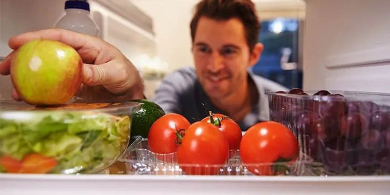 tủ lạnh electrolux 94 lít eum0930ad-vn