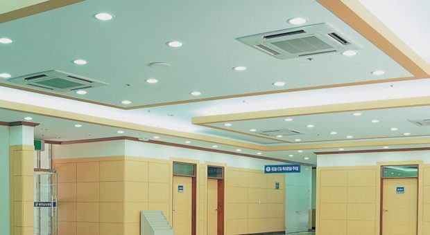 máy lạnh âm trần reetech rgt24/rc24 (2.5hp)