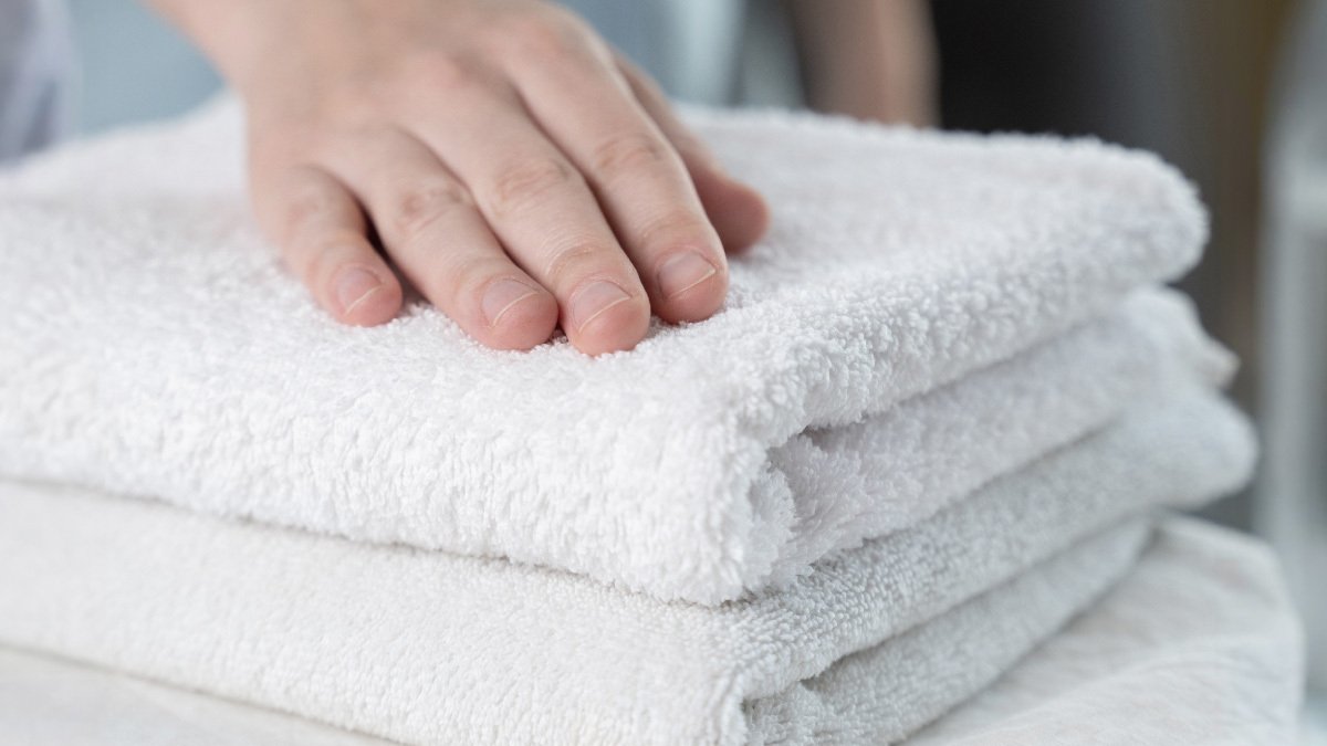 máy sấy bơm nhiệt panasonic 10.5 kg nh-eh05jd1bv