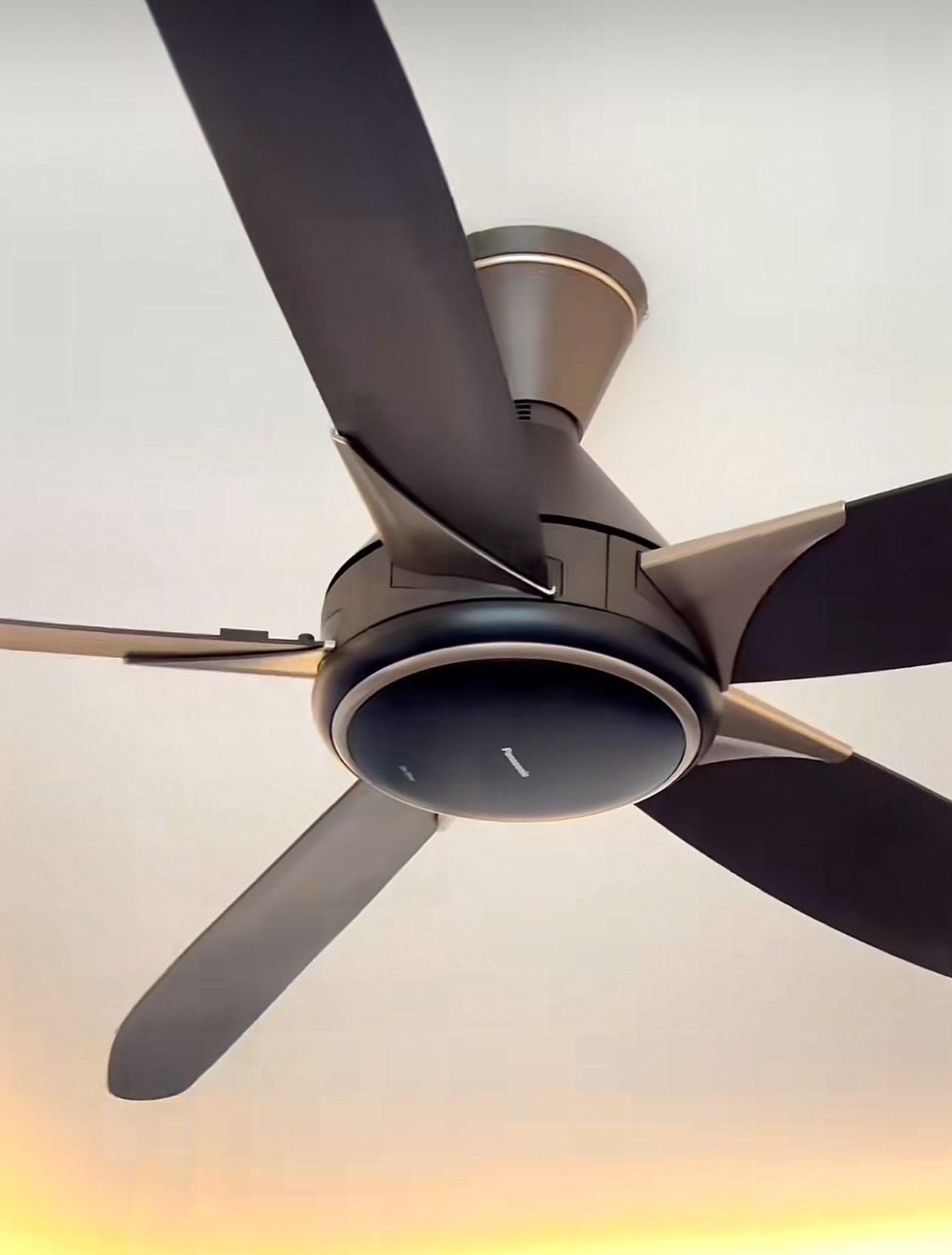 quạt trần panasonic 5 cánh f-60gds-b 40w