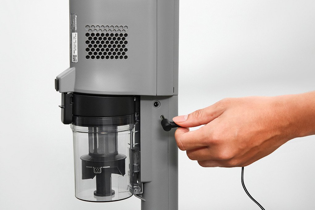 máy hút bụi không dây panasonic mc-sb53kh046