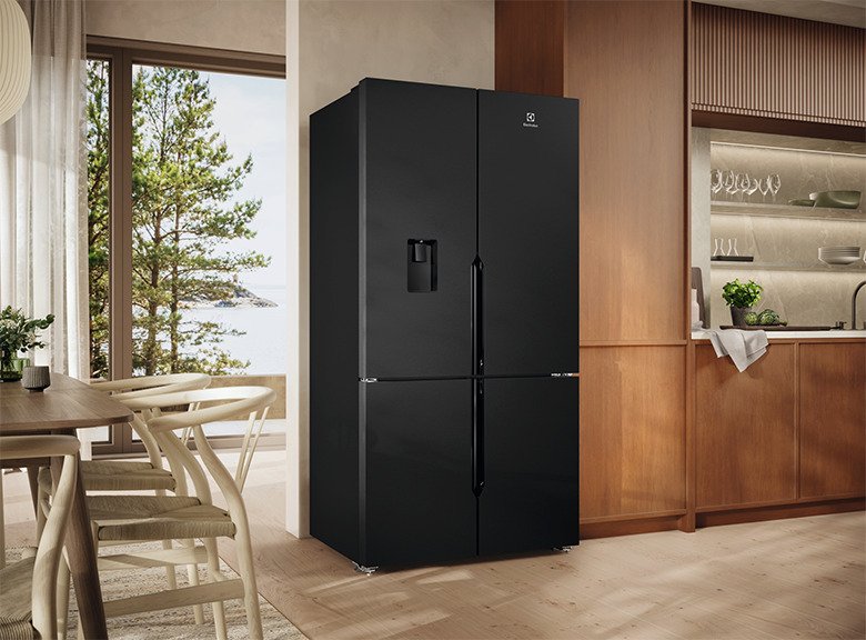 tủ lạnh multi door electrolux inverter 562 lít eqe5760b-b
