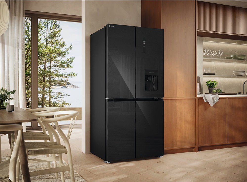 tủ lạnh electrolux inverter 492 lít eqe4955a-b
