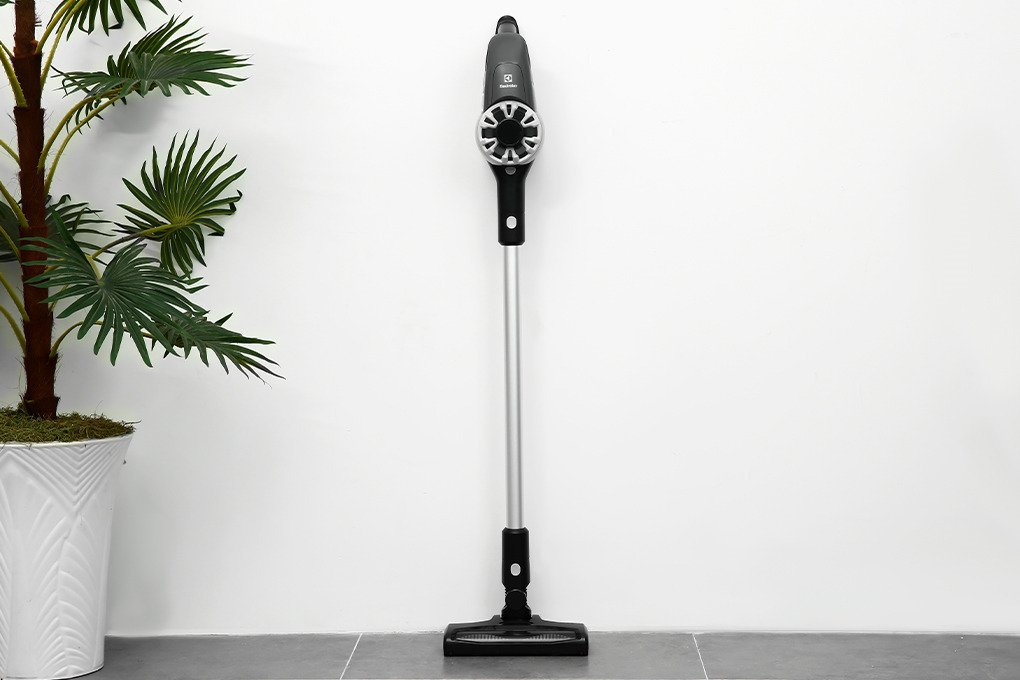 máy hút bụi không dây electrolux efp31315