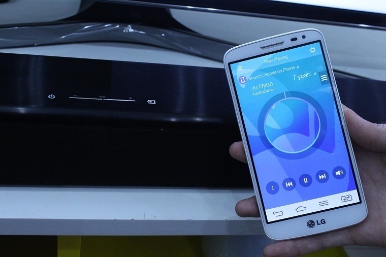cách điều khiển loa thanh samsung bằng điện thoại, máy tính bảng