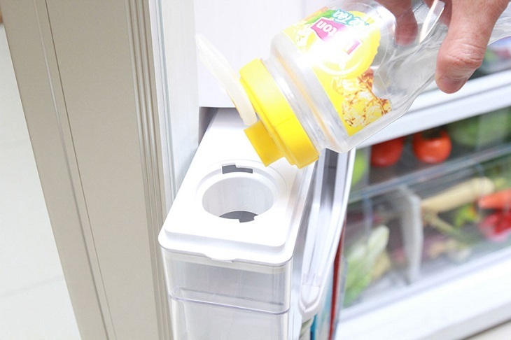 tính năng làm đá tự động trên tủ lạnh là gì?