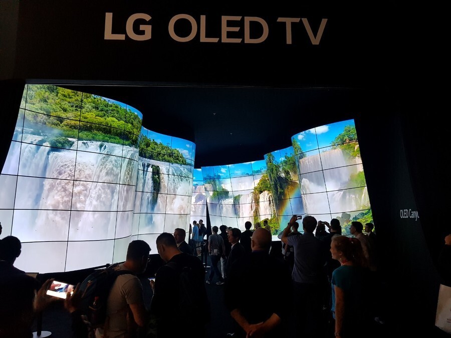 [ifa 2018] lg ra mắt tivi oled 8k đầu tiên trên thế giới, đón đầu trào lưu tivi "siêu cao cấp"