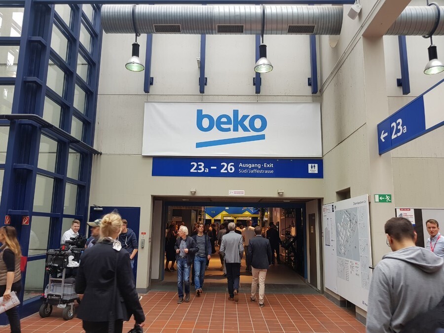 [ifa 2018] beko tuyên bố tận dụng sức mạnh tự nhiên của nước cho dòng máy giặt mới của mình, quần áo sạch và tiết kiệm chi phí hơn