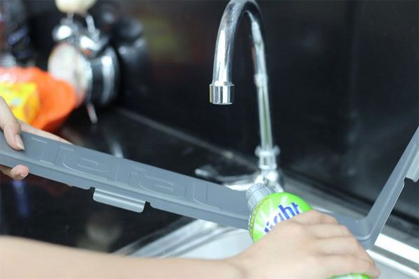 hướng dẫn vệ sinh bếp nướng điện