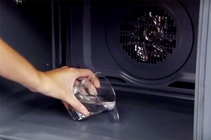 cách sử dụng tính năng hydroclean trên lò nướng teka