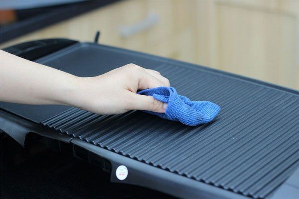 hướng dẫn vệ sinh bếp nướng điện