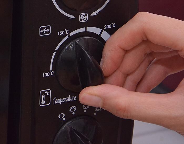 cách sử dụng quạt đối lưu của lò nướng