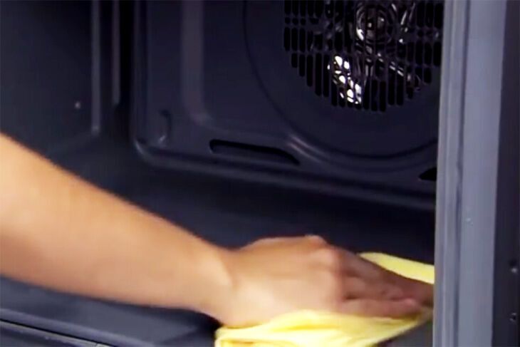 cách sử dụng tính năng hydroclean trên lò nướng teka