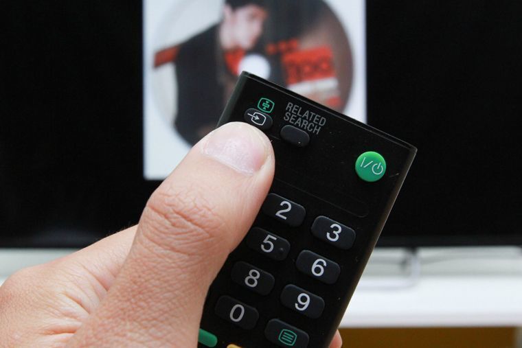 cách phản chiếu hình ảnh từ điện thoại lên smart tivi sony