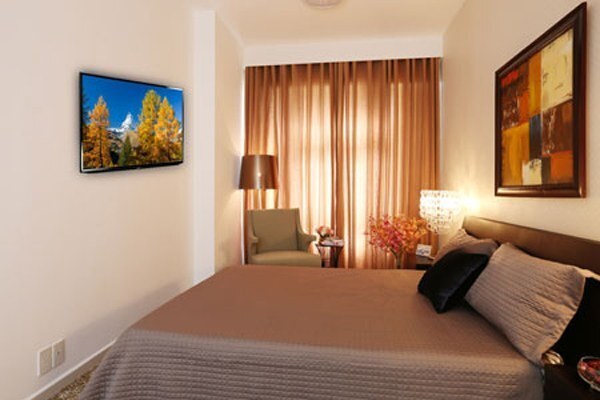 có phải chọn mua tivi màn hình càng lớn càng tốt?