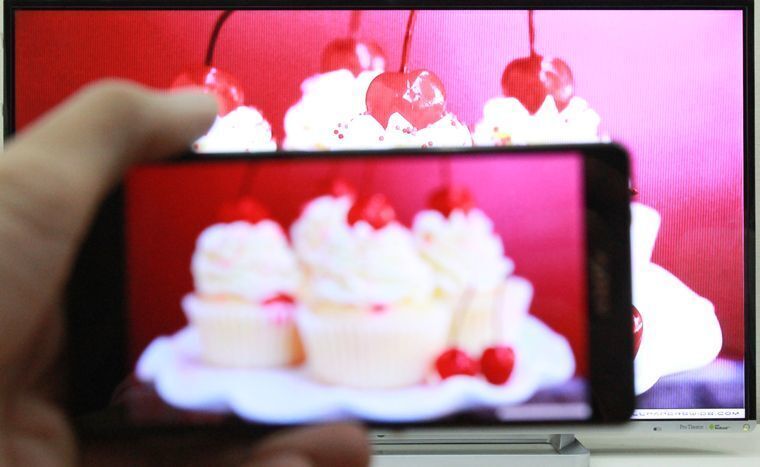 cách phản chiếu hình ảnh từ điện thoại lên smart tivi toshiba