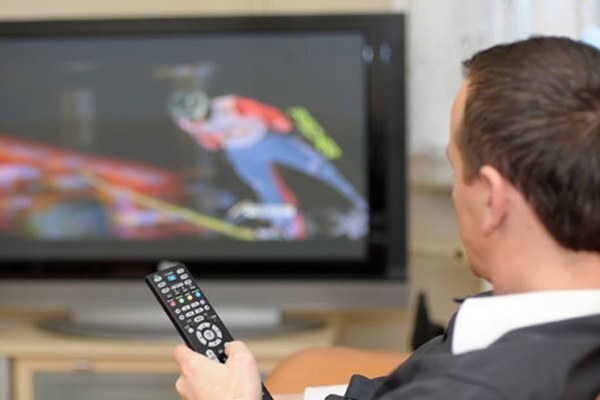 cách khắc phục tivi lcd bị nhiễm từ?