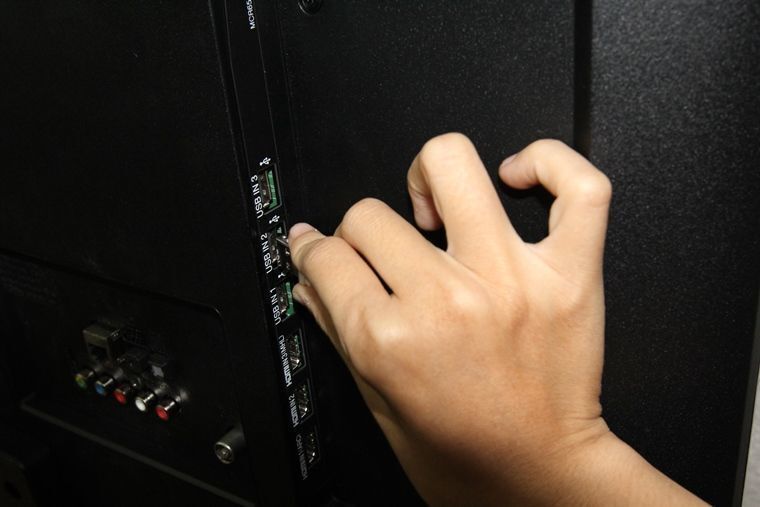 cách kết nối chuột, bàn phím với smart tivi lg hệ điều hành webos