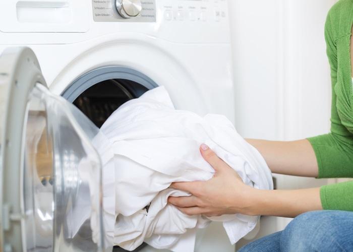 làm sao để "tắm rửa" sạch sẽ máy giặt của bạn?