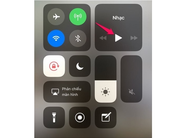 2 cách nghe nhạc trên youtube khi tắt màn hình iphone