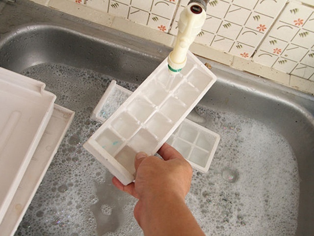 cách xả đông ngăn đá tủ lạnh