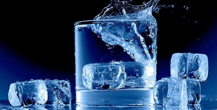 bộ phận lấy đá tự động có thể tháo rời & vệ sinh trên tủ lạnh mitsubishi electric