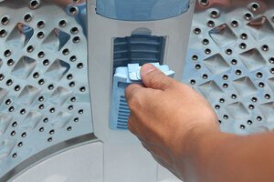 Máy giặt Toshiba inverter 9kg AW-DC1005CV