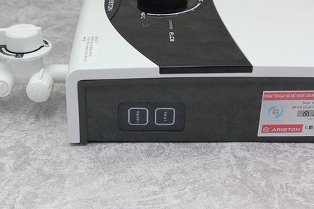 Máy nước nóng Ariston SMC45E-VN 4500W