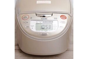 Nồi Cơm Điện Cao Tần TOSHIBA 1.0 Lít RC-10RH(CG)VN