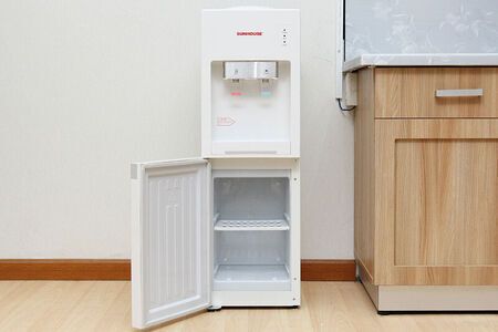 Cây nước nóng lạnh Sunhouse SHD 9602