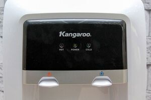 Cây nước nóng lạnh Kangaroo KG33TN