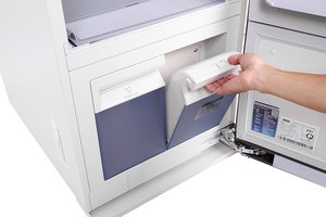 Tủ chăm sóc áo quần thông minh Samsung DF60R8600CG/SV