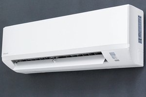 Máy lạnh Daikin FTV35BXV1V9 (1.5Hp)