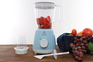 Máy xay Electrolux EBR3416 ( Còn 1 cái )
