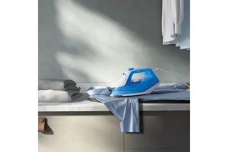 Bàn ủi hơi nước Electrolux ESI4017 - Xanh lam