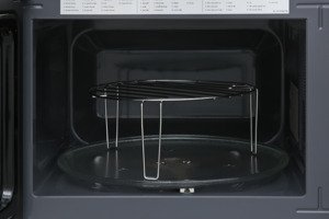 Lò vi sóng Panasonic NN-GT35NBYUE