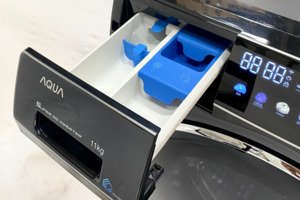 Máy giặt Aqua Inverter 11 kg AQD-DW1100J BK