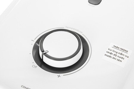 Máy nước nóng trực tiếp Electrolux 4500W EWE451KB-DWG2