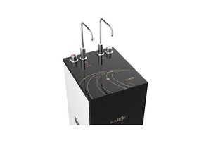 Máy lọc nước RO Karofi KAH-D15