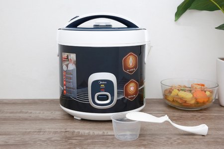 Nồi cơm điện Midea 1.8 lít MR CM1826