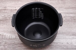 Nồi cơm cao tần Tiger 1.8 lít JKT-D18V