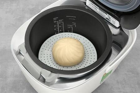 Nồi cơm áp suất cao tần Toshiba 1.8 lít RC-18VXWVN(W)