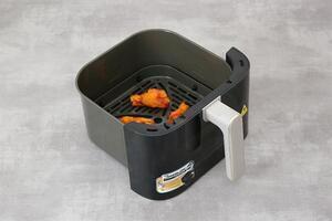 Nồi chiên không dầu BlueStone AFB-5867 6 lít