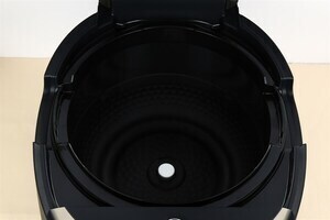 Nồi cơm áp suất cao tần Cuckoo 1.8 lít CRP-LHTR1009F/BKSIVNCV