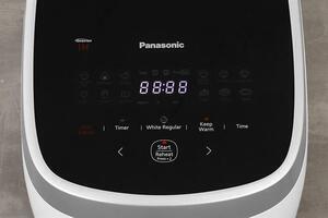 Nồi cơm cao tần Panasonic 1.5 lít SR-HNS151WRA