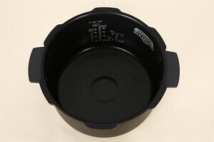 Nồi cơm điện tử áp suất Cuckoo 1.8 lít CRP-RT1008F/BKTSVNCV