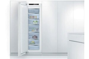 Tủ đông âm tủ Bosch GIN81ACE0 Serie 6 - 212 lít